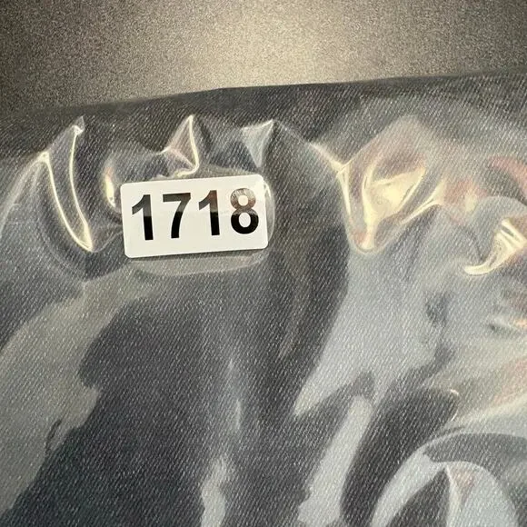 Abercrombie & Fitch Washed Out Black The Mom High Rise Jeans Size 32/14XL - Picture 7 of 7